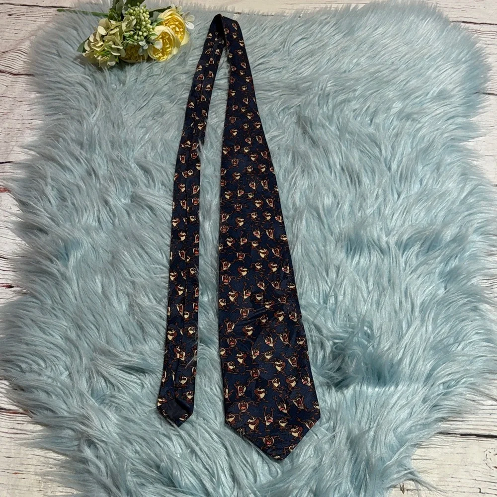 Vintage ‘90’s Looney Tunes Tasmanian Devil Navy Tie